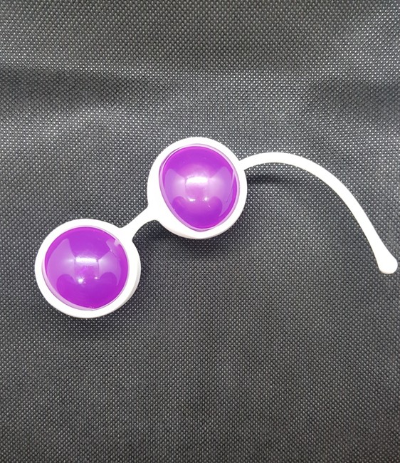 Вагинальные шарики со смещенным центром тяжести в силиконовой оболочке (фиолетовый)